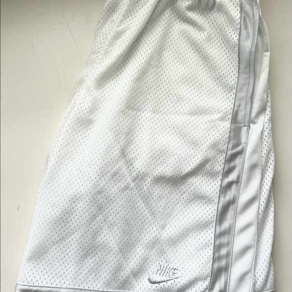 Nike Mens basketball shorts - Picture 2 of 3